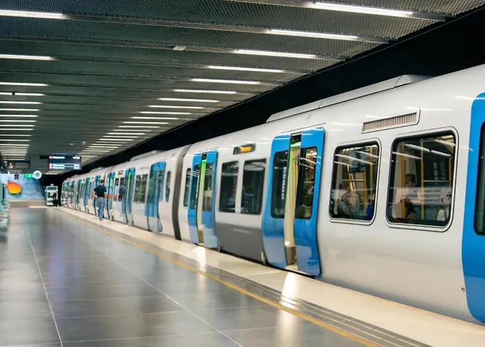 Taj SantacruzAirport Hotel